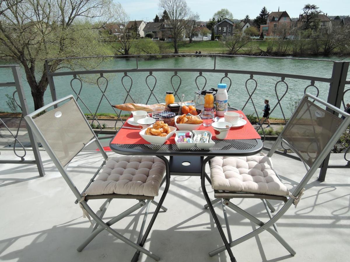 ル・ペルー・シュル・マルヌ Les Pingouins De La Marne Bed & Breakfast エクステリア 写真