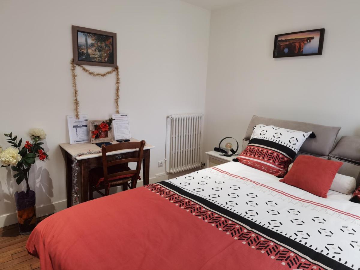 ル・ペルー・シュル・マルヌ Les Pingouins De La Marne Bed & Breakfast エクステリア 写真
