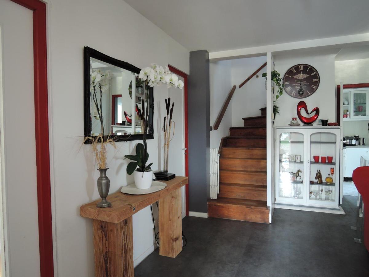 ル・ペルー・シュル・マルヌ Les Pingouins De La Marne Bed & Breakfast エクステリア 写真
